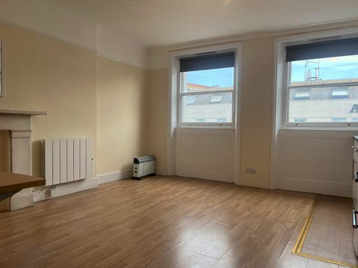 1 Bedroom Flat To Rent In Collingham Road, London, SW5