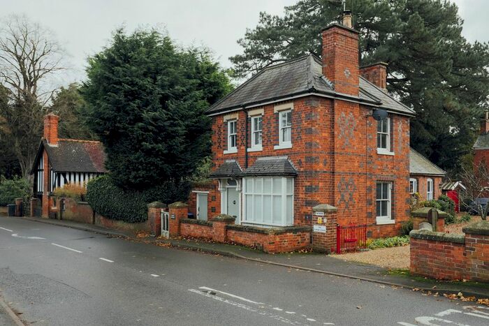 2 Bedroom Detached House For Sale In Main Street, Chapel Cottage LE17