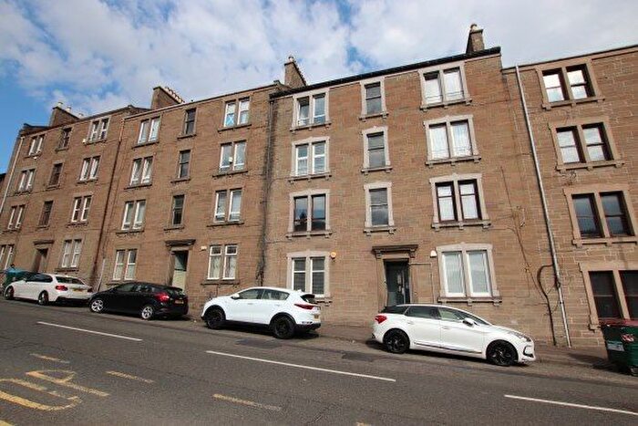 1 Bedroom Flat To Rent In Provost Road, Dundee, DD3