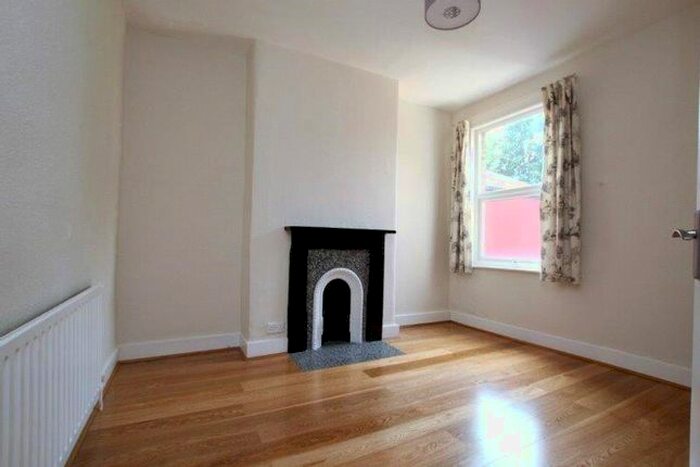 2 Bedroom Flat To Rent In Langham Road, London, N15