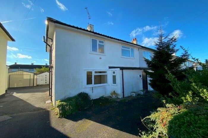 3 Bedroom Property To Rent In Sherwood Drive, Chelmsford CM1