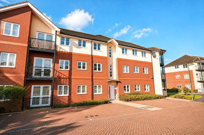 2 Bedroom Flat For Sale In School Meadow, Guildford, Surrey, GU2