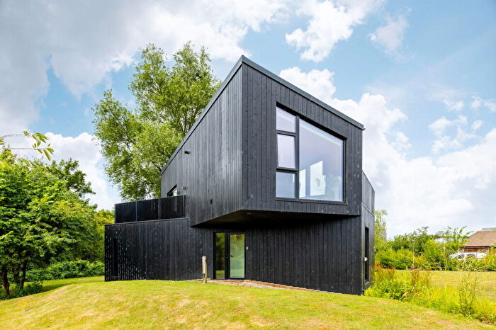 2 Bedroom Detached House For Sale In Lakeshore Reserve, The Lower Mill Esttae, GL7