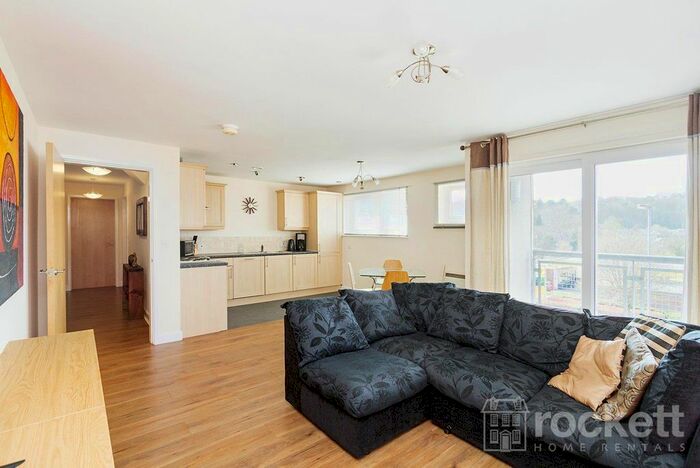 2 Bedroom Flat To Rent In Windsor Court, No. London Road, Newcastle Under Lyme, Staffordshire, ST5