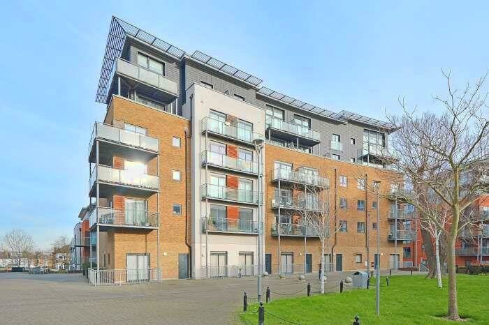 Apartment To Rent In Catalpa Court, London, SE13