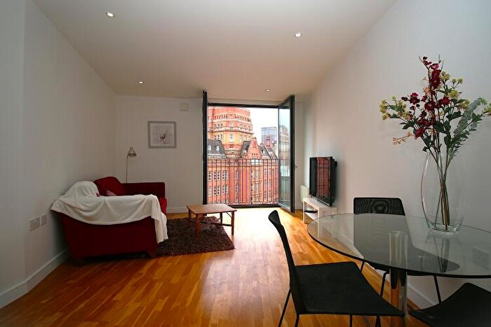 1 Bedroom Apartment For Sale In The Hub, Piccadilly Place Manchester, M1
