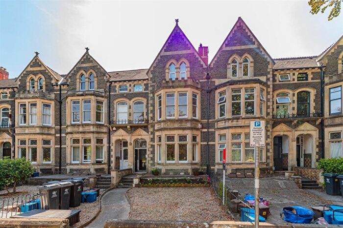 2 Bedroom Flat For Sale In Ninian Road, Roath Park, Cardiff, CF23
