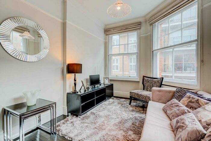 1 Bedroom Flat To Rent In Westminster Palace Gardens, Artillery Row, London, SW1P