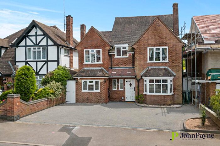 3 Bedroom Detached House For Sale In Armorial Road, Styvechale, Coventry, CV3