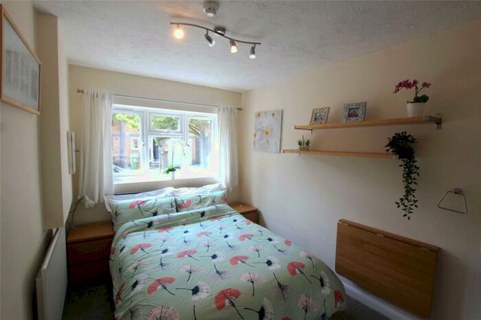 1 Bedroom Property To Rent In Fishermans Drive, London, SE16
