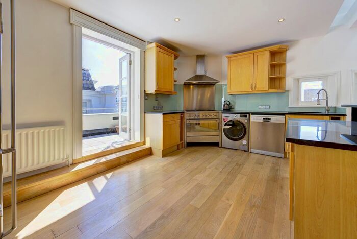 2 Bedroom Maisonette To Rent In Queen's Gate Terrace, London, SW7