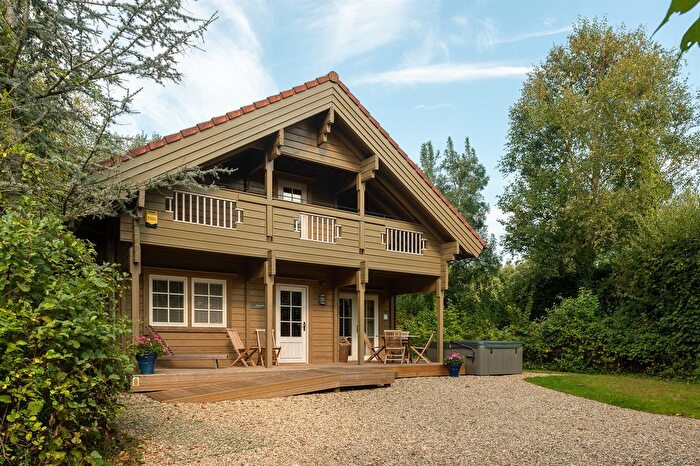 2 Bedroom Lodge For Sale In Parsonage Lane, Kingston St. Mary, Taunton, TA2