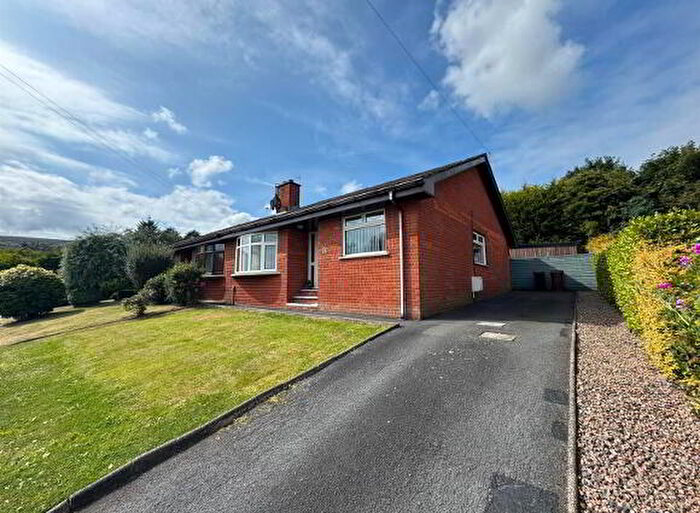 3 Bedroom Semi-detached Bungalows For Sale In Hightown Gardens, Newtownabbey, BT36