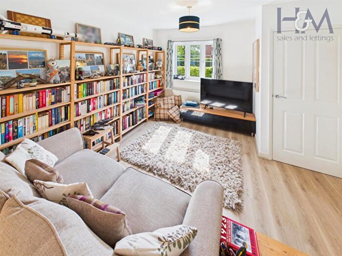 1 Bedroom Apartment To Rent In Snowdonia Way, Great Ashby, Stevenage, SG1