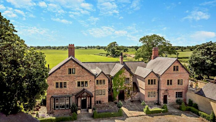 8 Bedroom Detached House For Sale In Wrexham Road, Holt, Wrexham, LL13