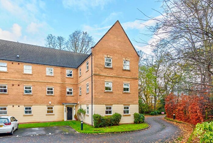 2 Bedroom Flat For Sale In Glenwood Drive, Sheffield, S6