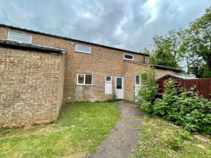4 Bedroom Terraced House To Rent In Outfield, Peterborough, PE3