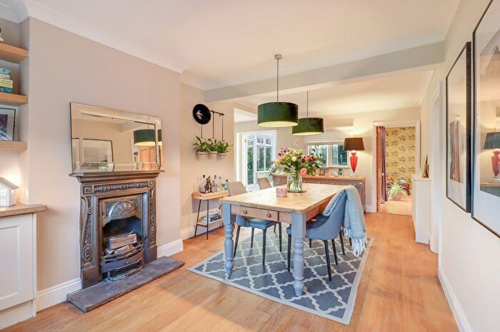 4 Bedroom Detached House For Sale In Cricketers Lane, Windlesham, GU20