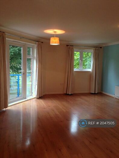 2 Bedroom Flat To Rent In Tudor Street, Exeter, EX4