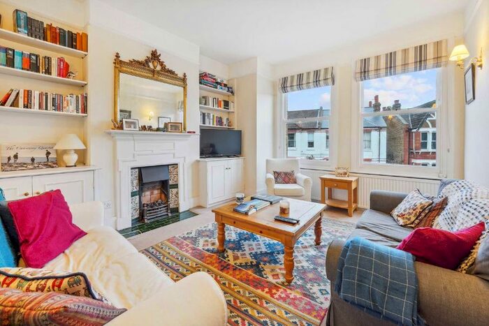 2 Bedroom Maisonette To Rent In Nevis Road, London, SW17