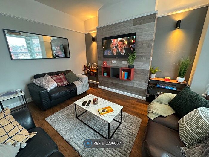 8 Bedroom Terraced House To Rent In Garmoyle Road, Liverpool, L15