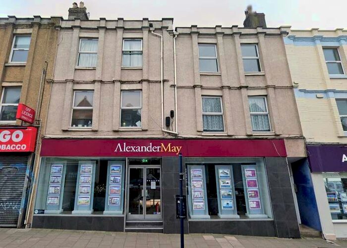 2 Bedroom Flat To Rent In North Street, Bedminster, Bristol, BS3