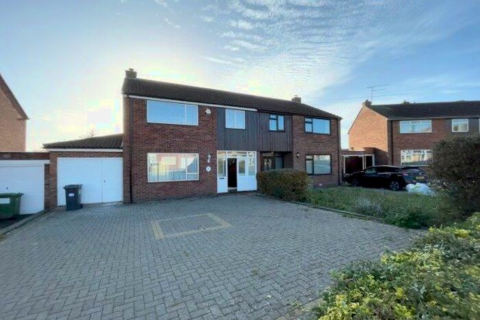 3 Bedroom Property To Rent In Home Farm Crescent, Leamington Spa CV31