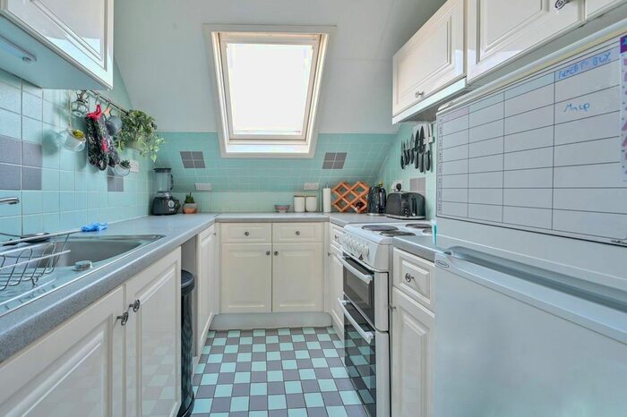 1 Bedroom Flat To Rent In Woodbridge Road, Guildford, GU1