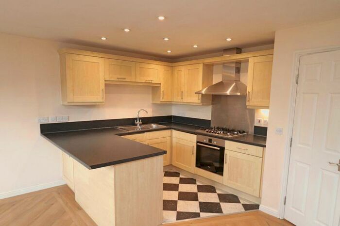 2 Bedroom Apartment To Rent In Riverside Place, Stamford, PE9