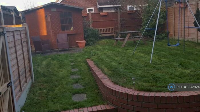 3 Bedroom Semi-Detached House To Rent In Long Ridings Avenue, Hutton, CM13