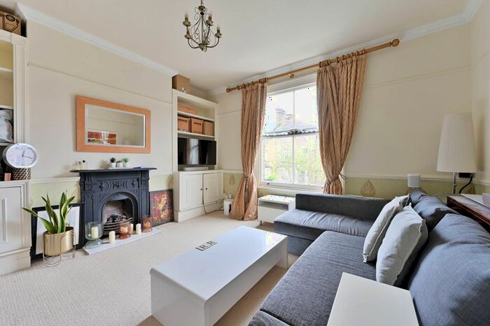 1 Bedroom Flat To Rent In Wimbledon Park Road, Southfields, London, SW18