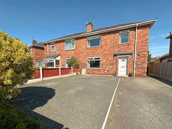 3 Bedroom Semi-detached House For Sale In Newnham Drive, Ellesmere Port, CH65