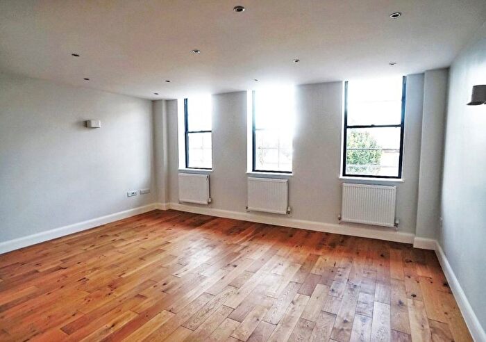 1 Bedroom Flat To Rent In The Grove, Gravesend, DA12