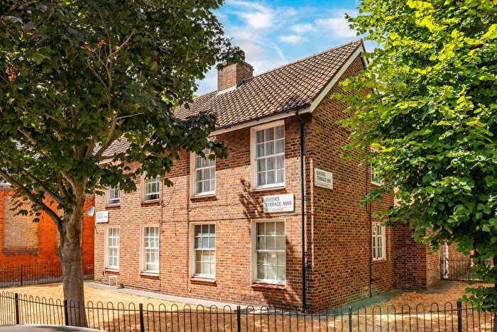 Studio To Rent In Queens Terrace, St John's Wood, London, NW8