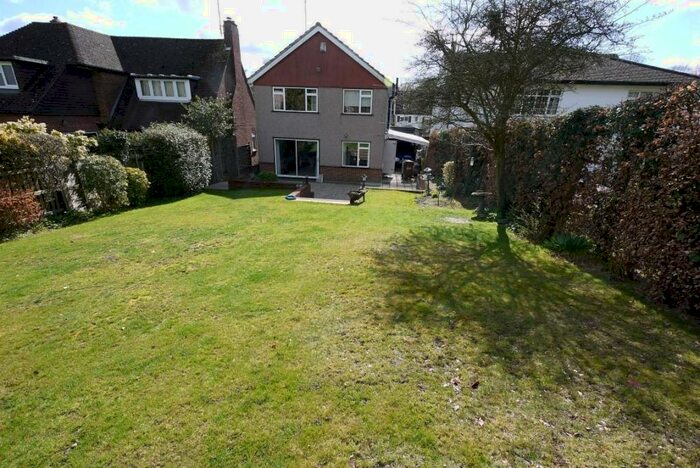 4 Bedroom Detached House To Rent In Cuffley, EN6