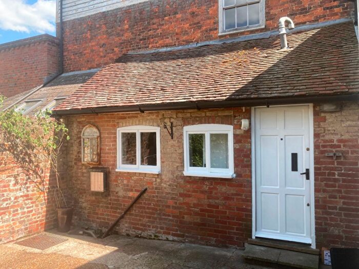 2 Bedroom Cottage To Rent In Highgate House Cottage, North Grove Road, Hawkhurst, Cranbrook, TN18