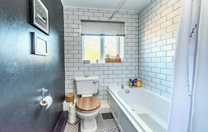 3 Bedroom Terraced House For Sale In Moor View Road, Sheffield, S8