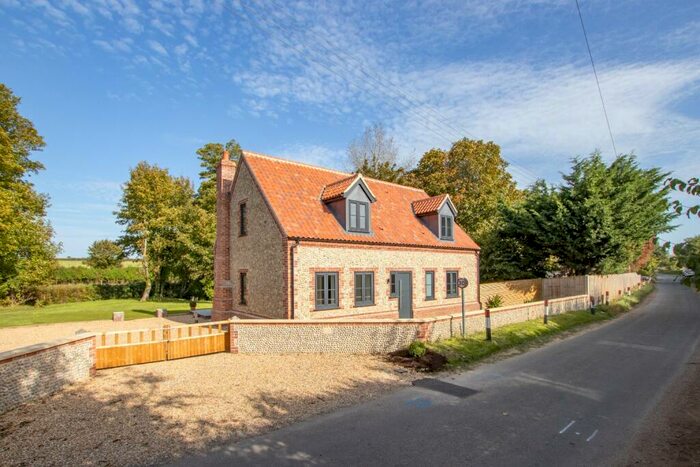 4 Bedroom Detached House For Sale In Langham Road, Binham, NR21