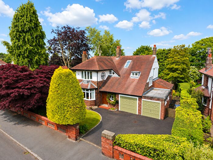 4 Bedroom Detached House For Sale In Hollinhurst Avenue, Penwortham, Preston, PR1