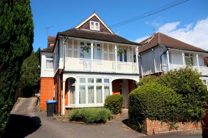 1 Bedroom Flat To Rent In York Road, Woking, GU22