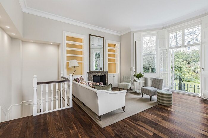 2 Bedroom Flat To Rent In Onslow Gardens, SW7