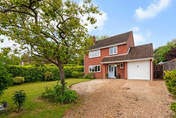 3 Bedroom Detached House For Sale In Trampers Lane, North Boarhunt, PO17