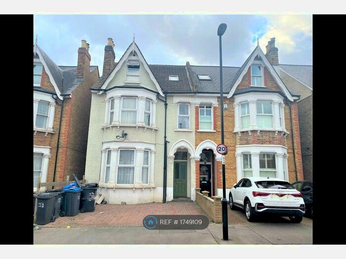 1 Bedroom Flat To Rent In Whitworth Road, London, SE25