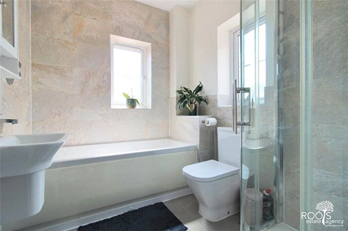 4 Bedroom Terraced House For Sale In Capability Way, Greenham, RG19