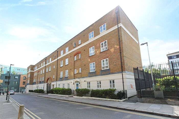 2 Bedroom Flat To Rent In St Matthews Row, London, E2