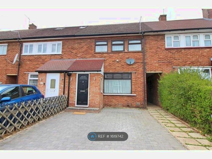 2 Bedroom Terraced House To Rent In Morpeth Avenue, Borehamwood, WD6