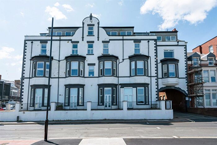 3 Bedroom Apartment For Sale In Esplanade, Whitley Bay, NE26