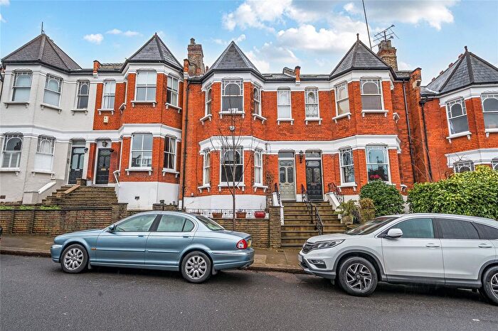 4 Bedroom Terraced House For Sale In Victoria Road, London, N22