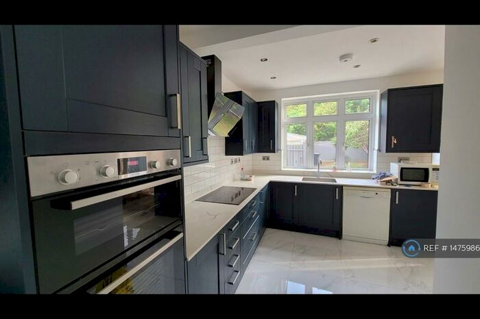 3 Bedroom Semi-Detached House To Rent In Westpole Avenue, Cockfosters, Barnet, EN4