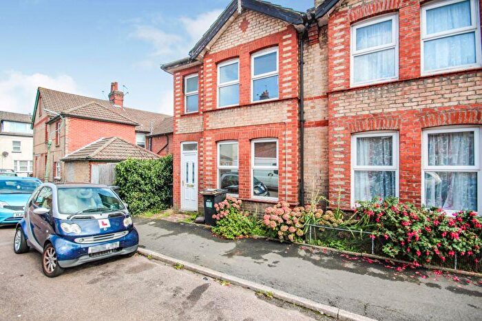4 Bedroom Terraced House To Rent In Corporation Road, Bournemouth, BH1
